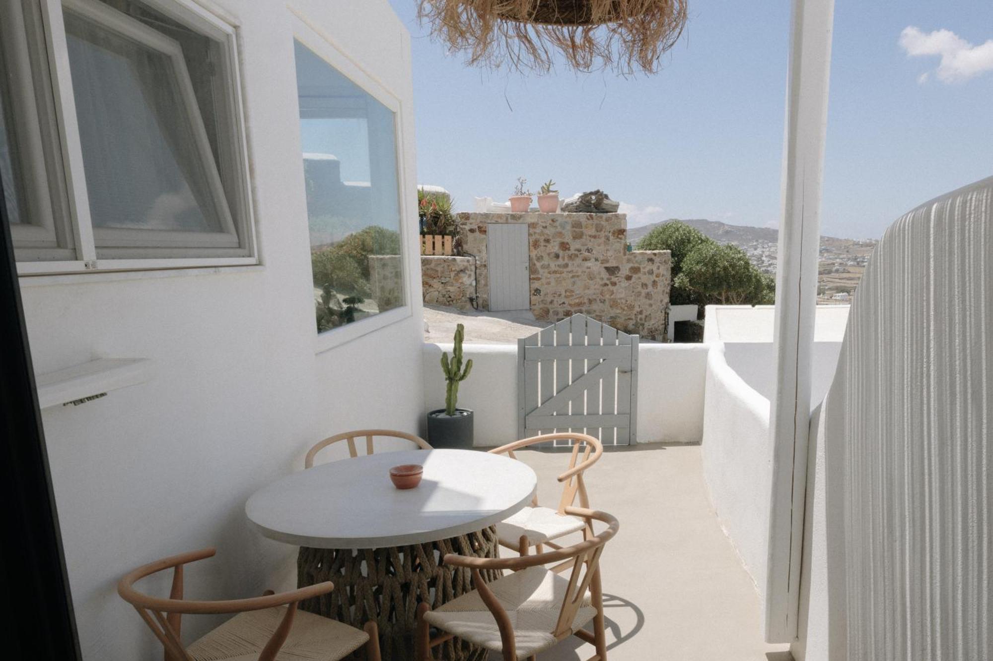 Mykonos Supreme Comfort Suites & Villas Kalafatis Bagian luar foto